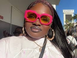 Tammy Peer's Instagram, Twitter & Facebook