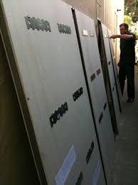 The San Francisco Mobile Museum Used A System Of Metal Plates From Home Depot Attached To The Walls And Also To The Artwork Th Home Depot Wall How To Remove