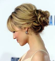 Girls with medium length hair can rock this hairstyle on their wedding. Wedding Hairstyles For Medium Thin Hair Google Search Medium Length Hair With Bangs Mother Of The Bride Hair Medium Length Hair Styles