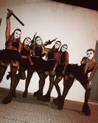 Because while group halloween costumes are the best, it's not always easy to come up with awesome ideas for them, especially if you're going that extra mile and if you need more inspiration, be sure to check out our diy halloween costumes for women and family halloween costume ideas. 100 Group Halloween Costumes Ideas Group Halloween Costumes Halloween Costumes Group Halloween