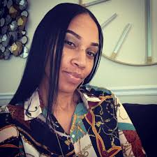 Tamara Charlton's Instagram, Twitter & Facebook