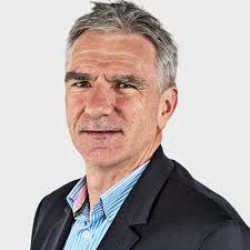 Dan Biggar's angry pragmatism keeps his side off canvas