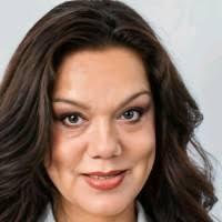 500+ "Elana" profiles