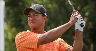 Im jahr 2013, während sie sich von ihr rehabilitierteverletzung wurde sie auf der yacht von tiger woods gesichtet. Tiger Woods Vermogen Golf Turnier Preisgelder 2021