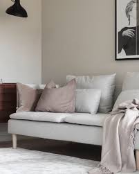 This Minimalist Living Space Is Proof That Neutrals Aren T Boring Texture And Layering Is Key Astrid M Minimalist Living Room Fresh Living Room Living Room