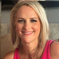 Amanda Attaway's Instagram, Twitter & Facebook