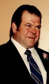 Leonard Daigle's Instagram, Twitter & Facebook