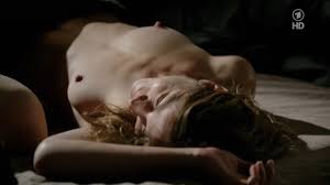 Naked Ulrike C. Tscharre in Lösegeld < ANCENSORED