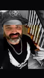 Sunday guitar riffing with Weedlejuice. Soooo, I decided to do a quick...