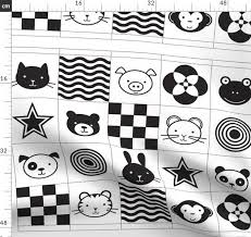 Black And White Shapes For Newborn Babies Tissus Colores Imprimes Numeriquement Par Spoonflower Black White Baby Animals Black And White Baby New Baby Products Diy Baby Stuff