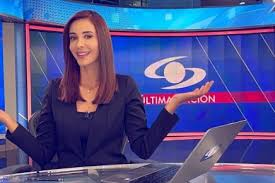 Caracol tv colombia transmite vía web y tdt fta esta señal de manera abierta y gratis para todo el publico. Presentadoras De Noticias Caracol Tuvieron Bochornoso Momento En Vivo