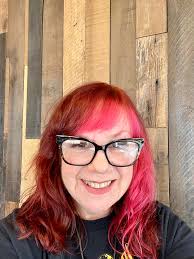 My name is Aleksandra I have been involved in hairdressing for 20 years. I  came to Zanzibar 3 years ago and I can't give up hairdressing