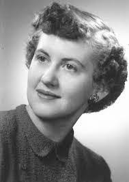 Christina Pyle's Instagram, Twitter & Facebook