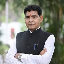 छत्तीसगढ़ सरकार के कैबिनेट मंत्री श्री Tank Ram Verma जी को जन्मदिन की हार्दिक बधाई एवं शुभकामनाएं। ईश्वर से आपके अच्छे स्वास्थ्य एवं दीर्घायु ...