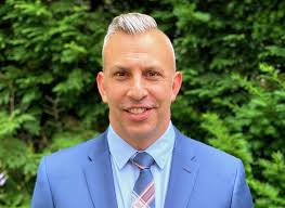 Benjamin Markus's Instagram, Twitter & Facebook