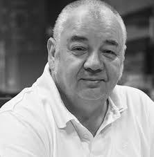 Szwagier zabrał mnie na rower! Ale jazda!... Pierwszy raz od "Kilerów 2"  Wujek na rowerze i żyje... Piękna przejażdżka. Za mną tor na Kolnej.  Ośrodek Przygotowań Olimpijskich dla kajakarzy. Kraków. Wiosenny ścisk!