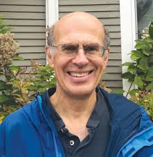 Elementary teacher Dacales retires