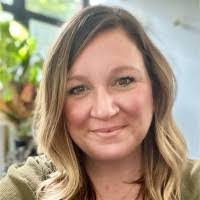 Laura Koop's Instagram, Twitter & Facebook