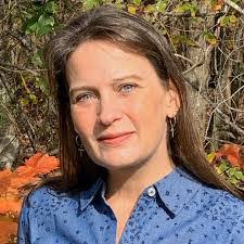 Deanna Brewster's Instagram, Twitter & Facebook