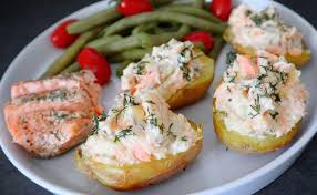 Pommes De Terre Farcies Au Saumon 6sp Pommes De Terre Farcies Recettes De Cuisine Recette
