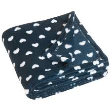 Bei uns finden sie die decke, die optimal zu ihren bedürfnissen und ihrem budget passt. Playshoes Fleece Decke Herzchen Decke Kinder Online Kaufen Bergfreunde De