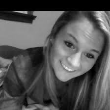 Emily Clapp (emilyclapp94)