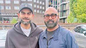 क्या विराट कोहली वनडे से भी लेंगे संन्यास? इंग्लैंड से आई तस्वीर ने मचाई खलबली!