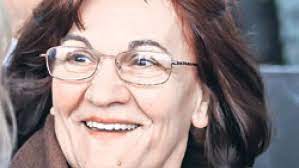 He ordered the murders of more than 8. Bosiljka Mladic Moj Suprug Je Mrtav