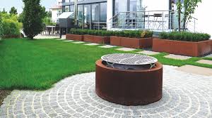 Das liegt nicht nur an der wärme, welche es ausstrahlt, sondern auch an. Troja Rund Feuerstelle Aus Metall Gartenmetall