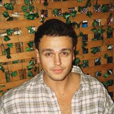 WTF IS GOING ON @_tillymills #13again #maxandharvey #siblings #twins  #brothers #sister #tilly #podcast #14again #billboard #leicestersquare