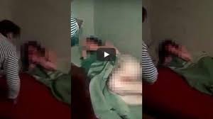Namaku dhani anwar, aku bekerja sebagai sopir sekaligus tukang kebun dikeluarga chinese yang tergolong kaya raya, kerjaku tergolong mudah yaitu mengantar putri tunggal mereka, feilin, ke sekolah. Asik Bercinta Dengan Anak Tiri Dan Ketahuan Suami Selebgram Ini Diceraikan Tak Malu Malah Bangga Serambi Indonesia