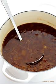 Soupe A L Oignon Gratinee Divinement Bonne Recettes Ma Fourchette French Onion Soup Food Classic French Onion Soup