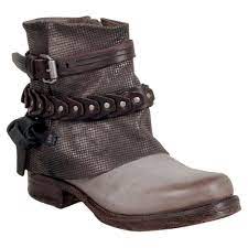 A S 98 Stratton Give Your Boring Brogues The Boot And Step Into The Luxe Flair Of A S 98 Stratton Motorcycl Women S Motorcycle Boots Boots Chunky Heels Boots