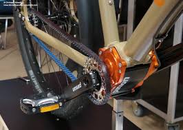 Bei Pinions Zentralgetriebe Befindet Sich Das Gesamte Gewicht Im Naturlichen Radschwerpunkt E Bike Mittelmotor Fahrrad Fahren Fahrrad