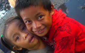 L1260464 old eyes , young faces