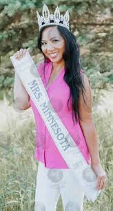 Kellie and her family fled to thailand as a refugee from the laotian. George Floyd Death Cop Derek Chauvin S Wife Files For Divorce And Mugshot Is Released After He S Charged With Murder Globalnet Pictures