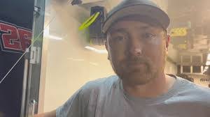 Jeffry Martin's Instagram, Twitter & Facebook