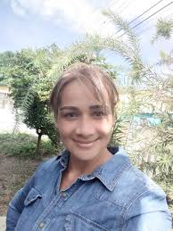 Con las mejores de las vibras esperando las mejores cosas de la vida.....  Pastelitos Doña María....activa desde las 7 am.....cerca de todos.  Ustedes....Av Miranda