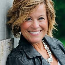 April Petersen's Instagram, Twitter & Facebook