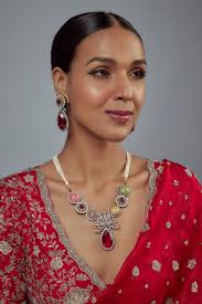 Vivinia By Vidhi Mehra