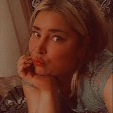 Megan Botelho's Instagram, Twitter & Facebook