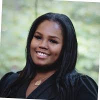 Alana Mcleod's Instagram, Twitter & Facebook