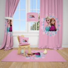 Bebek odaları konusunda psikologlar renklerin büyük bir önem taşıdığını söylemektedirler. Cici Tasarim Cizgi Prensesler Cocuk Bebek Odasi Fon Perde 2 Fiyati