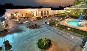 ذهب الإعلامي جورج قرداحي إلى منزل الحاجة سعاد، ليقدم لها جائزتها المالية المقدرة بـ100 ألف جنيه بعدما تمكنت من الإجابة عن سؤال حلقة اسم من مصر، وتوصلت إلى أن البطل المصري الذي دارت حوله الحلقة الأولى من برنامج «اسم من. ØµÙˆØ± Ù…Ù†Ø²Ù„ Ø¬ÙˆØ±Ø¬ ÙˆØ³ÙˆÙ Ù…Ù† Ø§Ù„Ø¯Ø§Ø®Ù„ Ù…Ù†Ø²Ù„ Ø§Ù„Ø£Ø­Ù„Ø§Ù…