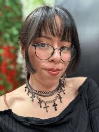 Krista Durant's Instagram, Twitter & Facebook