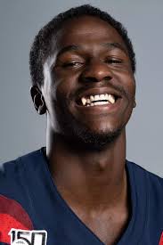 Bobby Wolfe's Instagram, Twitter & Facebook