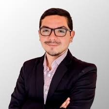 Hoy, después de 4 años, he presentado mi renuncia voluntaria a la división  Radomiro Tomic de Codelco. División que aprendí a conocer, con la cual me  encariñe y trate de aportar desde