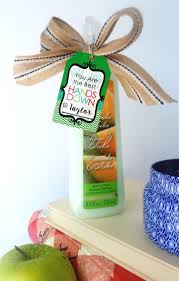 Best Birthday Gift For Teacher You Are The Best Hands Down Printable Gift Tags Lotion Gift Tags Hand Soap Gift Tags By Sunshinetulipdesign Teacher Christmas Gifts Hand Soap Gift Lotion Gift