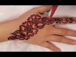 57 motif henna tangan sederhana yang mudah dan cantik untuk pengantin via bagiinfo.com. Gambar Henna Tangan Simple Dan Mudah Untuk Pemula