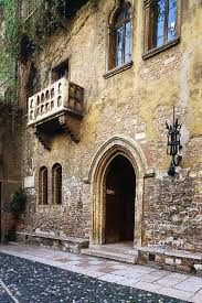 Giulietta e romeo è una leggenda, nessuno sa se gli sfortunati amanti di verona siano esistiti davvero. Juliet S Balcony Verona Italy Verona Italy Italy Verona
